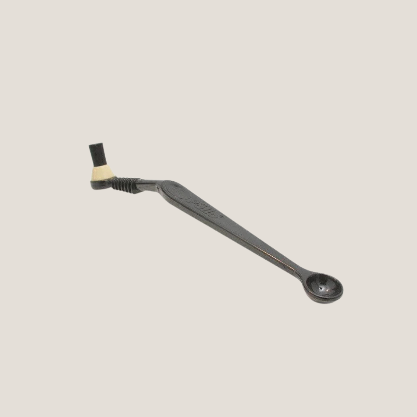 Cloud Picker Coffee Pallo Coffee Tool Brush with handle and bristles, designed for cleaning coffee equipment and accessories.